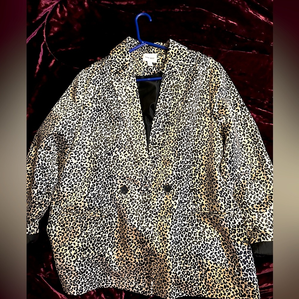 Nine West blazer animal print satin